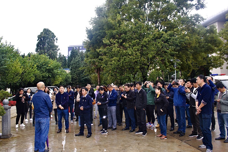 1571284707706366.jpg 紀(jì)委書(shū)記鄭宇作警示教育動(dòng)員講話.jpg