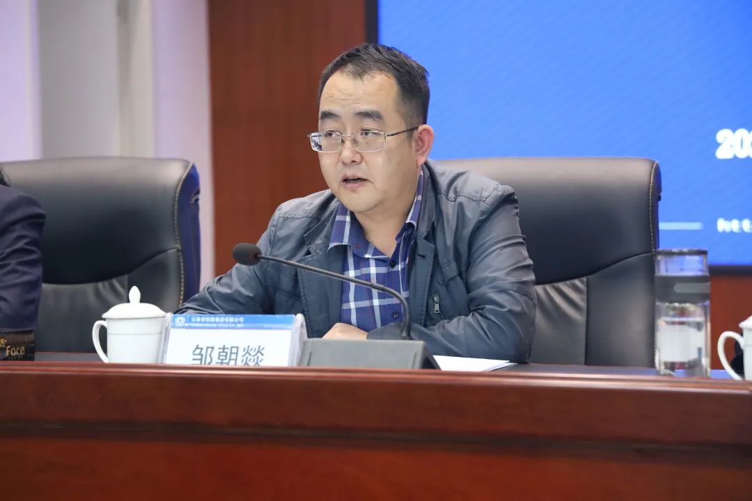 2022-10-11-公司召開干部大會宣布集團黨委決定 李元鴻任公司黨委副書記、副董事長、總經(jīng)理，柳德勝任公司副總經(jīng)理1.jpg